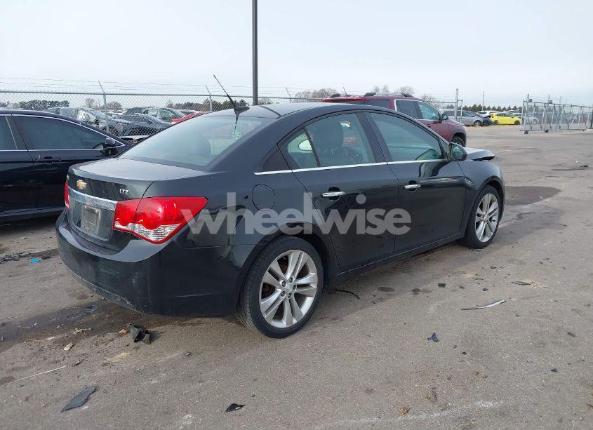 Photo 4 of 2013 Chevrolet Cruze LTZ (VIN 1G1PG5SB1D7211493)