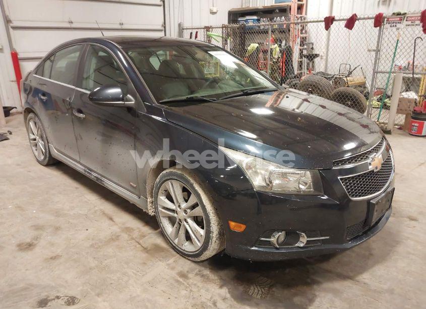 2014 Chevrolet Cruze LTZ (VIN 1G1PG5SB1E7227209) main photo