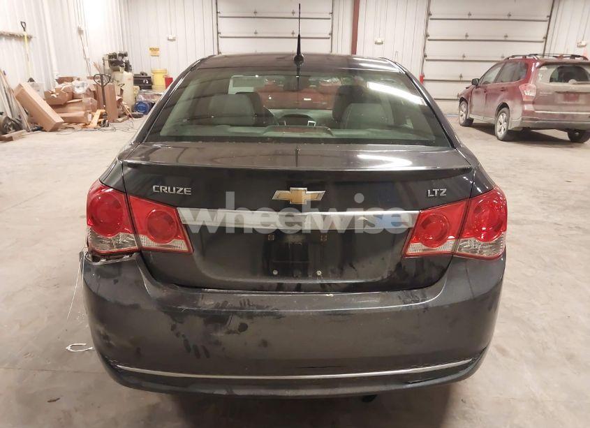 Photo 16 of 2014 Chevrolet Cruze LTZ (VIN 1G1PG5SB1E7227209)