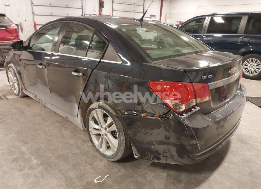 Photo 3 of 2014 Chevrolet Cruze LTZ (VIN 1G1PG5SB1E7227209)