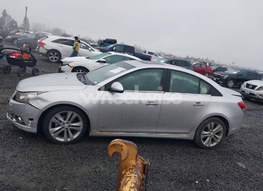 Photo 14 of 2014 Chevrolet Cruze LTZ (VIN 1G1PG5SB1E7275504)