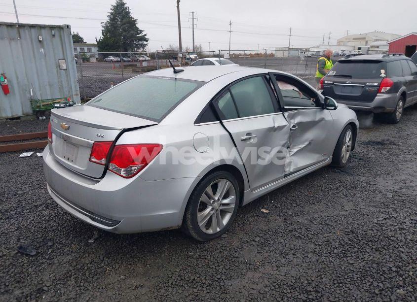 Photo 4 of 2014 Chevrolet Cruze LTZ (VIN 1G1PG5SB1E7275504)