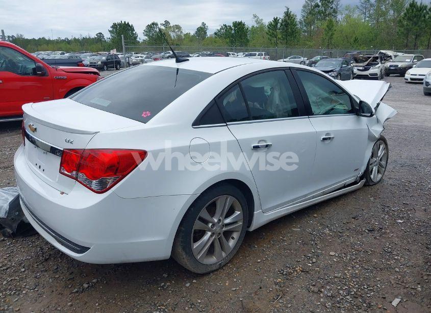 Photo 4 of 2014 Chevrolet Cruze LTZ (VIN 1G1PG5SB1E7365980)