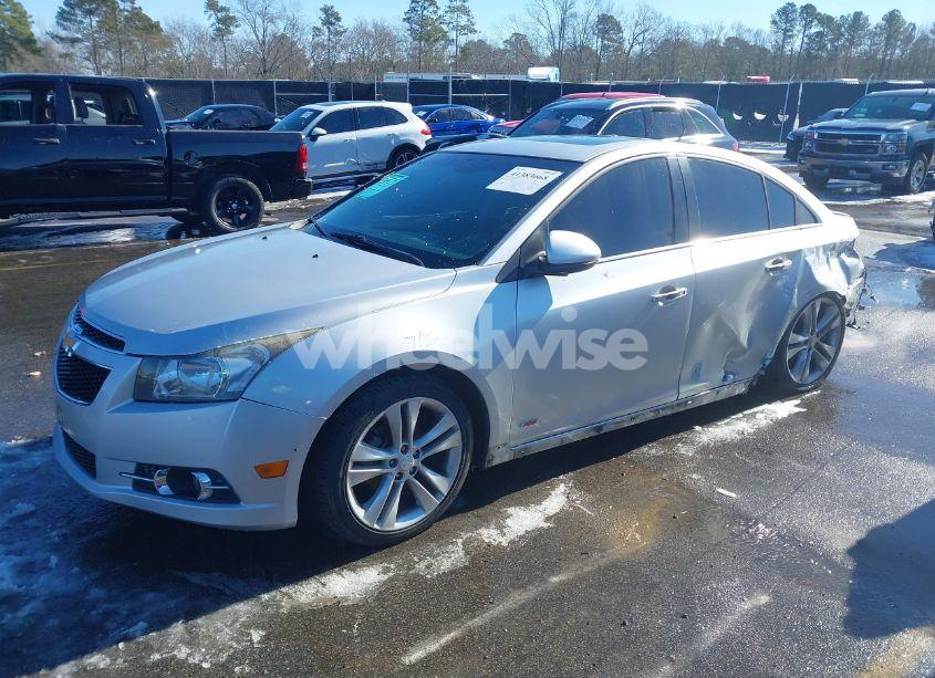 Photo 2 of 2014 Chevrolet Cruze LTZ (VIN 1G1PG5SB1E7382861)