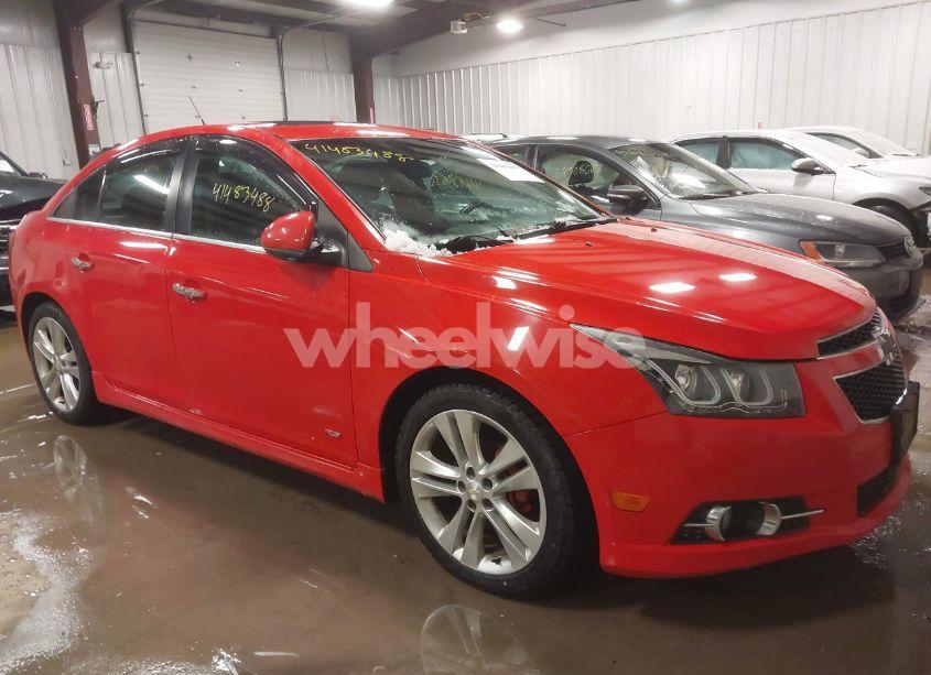 2014 Chevrolet Cruze LTZ (VIN 1G1PG5SB1E7388899) main photo