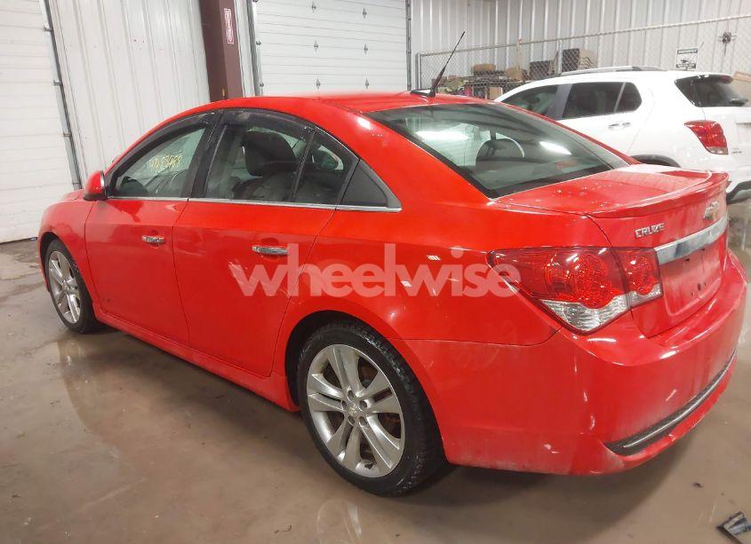 Photo 3 of 2014 Chevrolet Cruze LTZ (VIN 1G1PG5SB1E7388899)