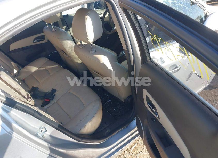 Photo 8 of 2015 Chevrolet Cruze LTZ (VIN 1G1PG5SB1F7239426)