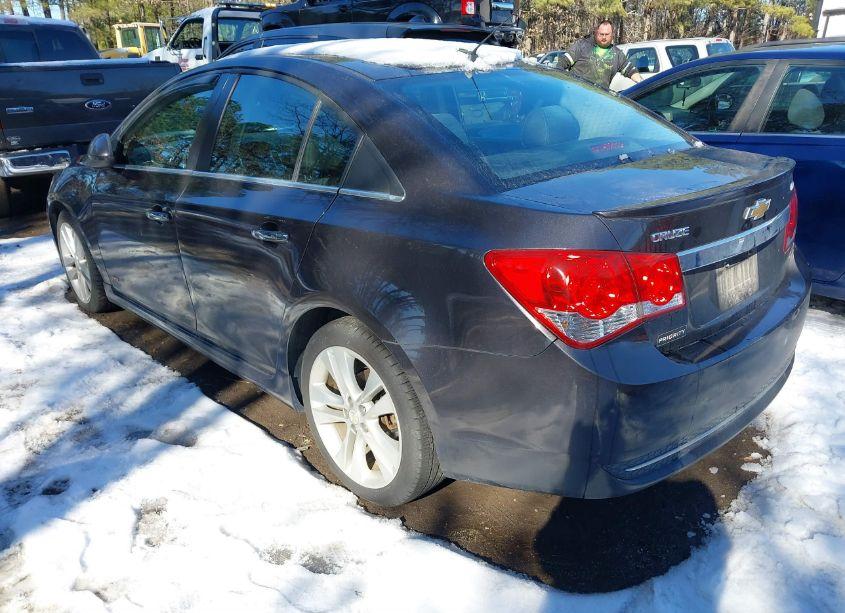 Photo 3 of 2015 Chevrolet Cruze LTZ (VIN 1G1PG5SB1F7249664)