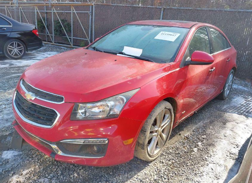 Photo 2 of 2015 Chevrolet Cruze LTZ (VIN 1G1PG5SB1F7289923)