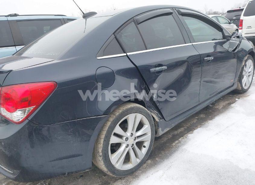 Photo 6 of 2015 Chevrolet Cruze LTZ (VIN 1G1PG5SB1F7291588)