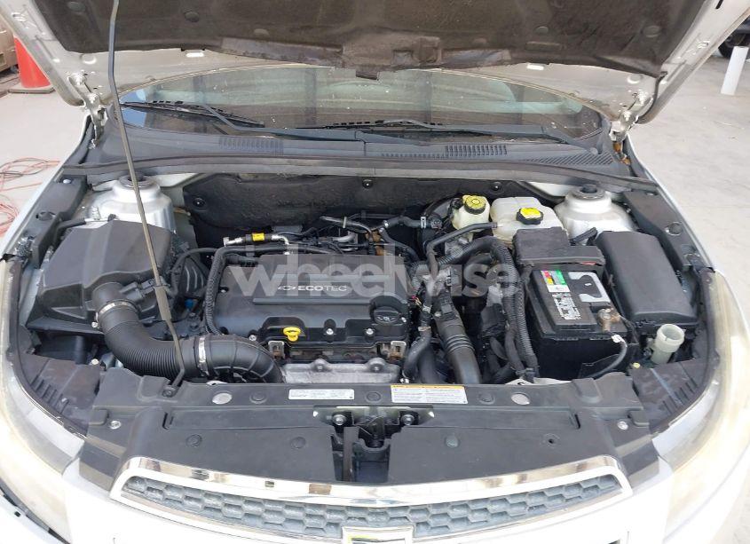 Photo 10 of 2013 Chevrolet Cruze LTZ (VIN 1G1PG5SB2D7104937)