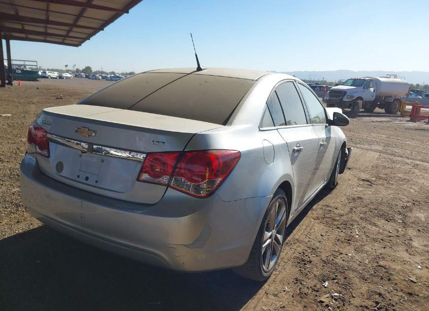 Photo 4 of 2013 Chevrolet Cruze LTZ (VIN 1G1PG5SB2D7105781)
