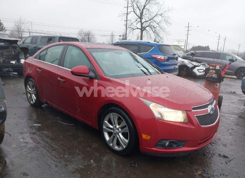 2013 Chevrolet Cruze LTZ (VIN 1G1PG5SB2D7263831) main photo