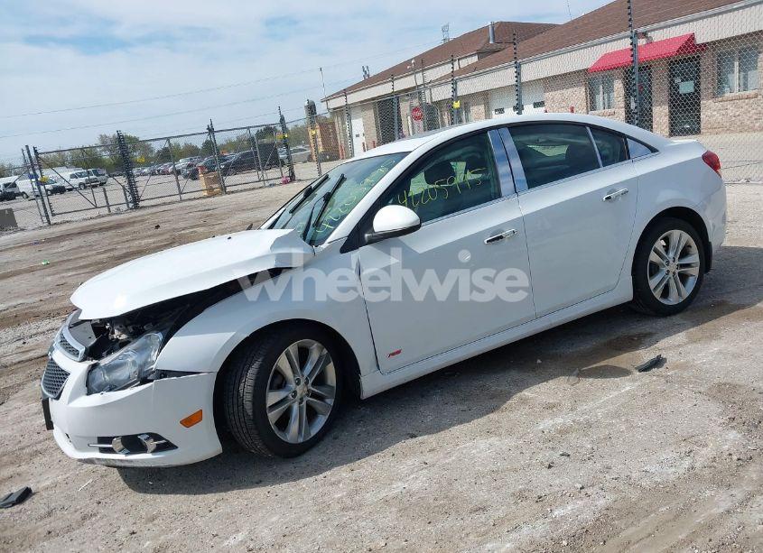 Photo 2 of 2013 Chevrolet Cruze LTZ (VIN 1G1PG5SB2D7325079)