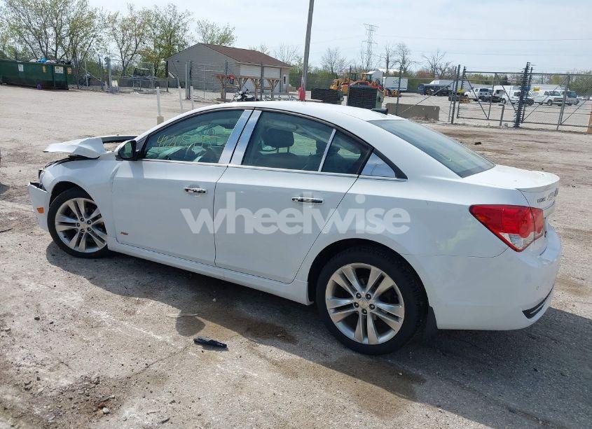 Photo 3 of 2013 Chevrolet Cruze LTZ (VIN 1G1PG5SB2D7325079)