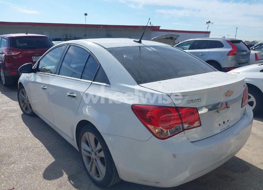 Photo 3 of 2014 Chevrolet Cruze LTZ (VIN 1G1PG5SB2E7124834)