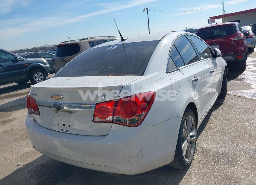 Photo 4 of 2014 Chevrolet Cruze LTZ (VIN 1G1PG5SB2E7124834)