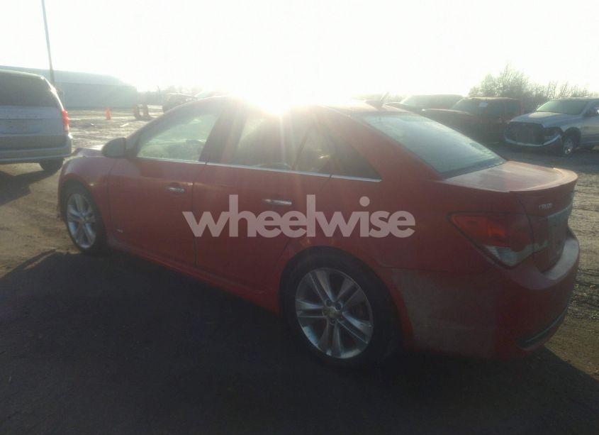 Photo 3 of 2014 Chevrolet Cruze LTZ (VIN 1G1PG5SB2E7146722)