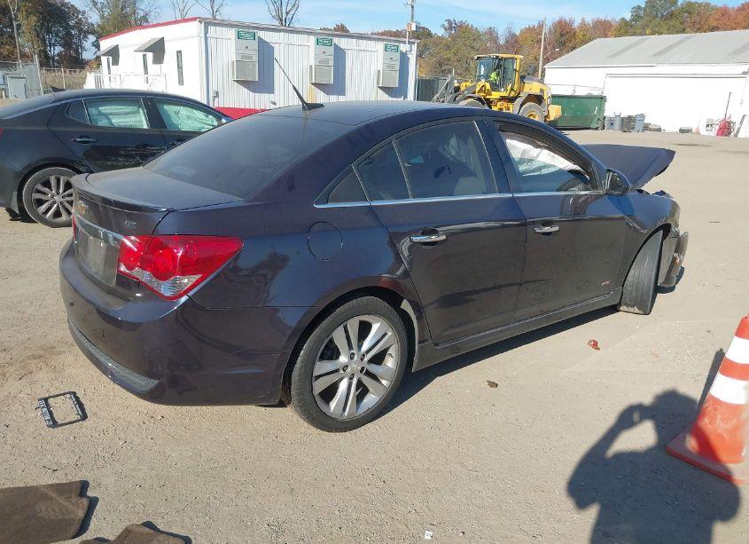 Photo 4 of 2014 Chevrolet Cruze LTZ (VIN 1G1PG5SB2E7147577)