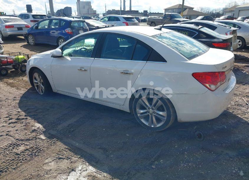 Photo 3 of 2014 Chevrolet Cruze LTZ (VIN 1G1PG5SB2E7300023)