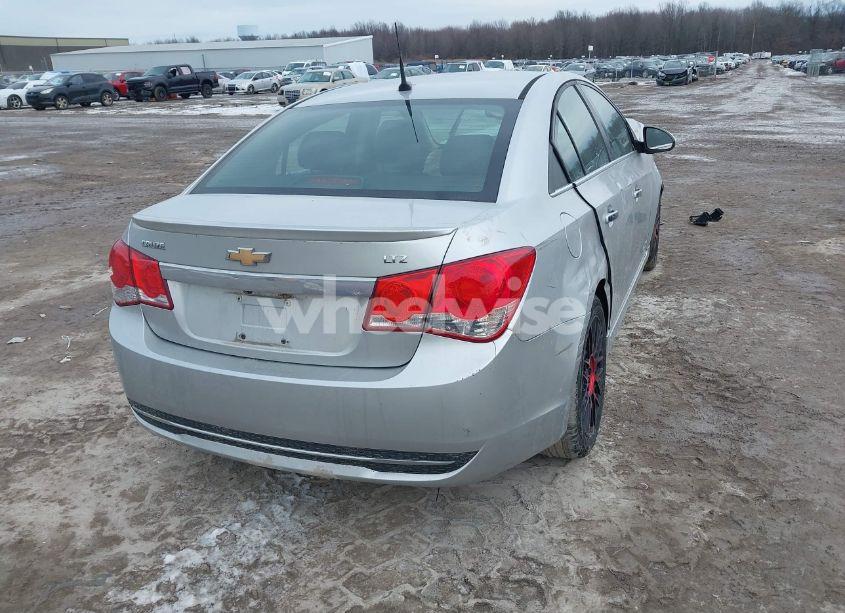 Photo 4 of 2014 Chevrolet Cruze LTZ (VIN 1G1PG5SB2E7386398)
