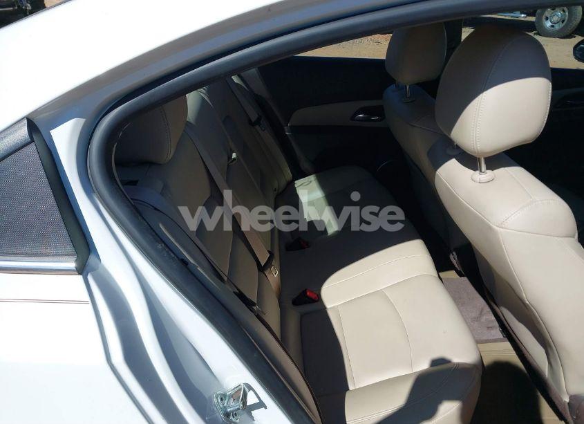 Photo 8 of 2015 Chevrolet Cruze LTZ (VIN 1G1PG5SB2F7151906)