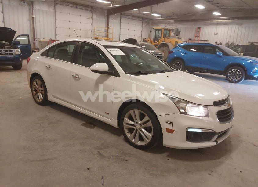 2015 Chevrolet Cruze LTZ (VIN 1G1PG5SB2F7183822) main photo