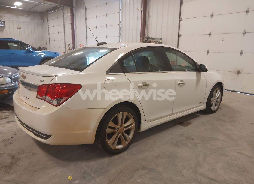 Photo 4 of 2015 Chevrolet Cruze LTZ (VIN 1G1PG5SB2F7183822)