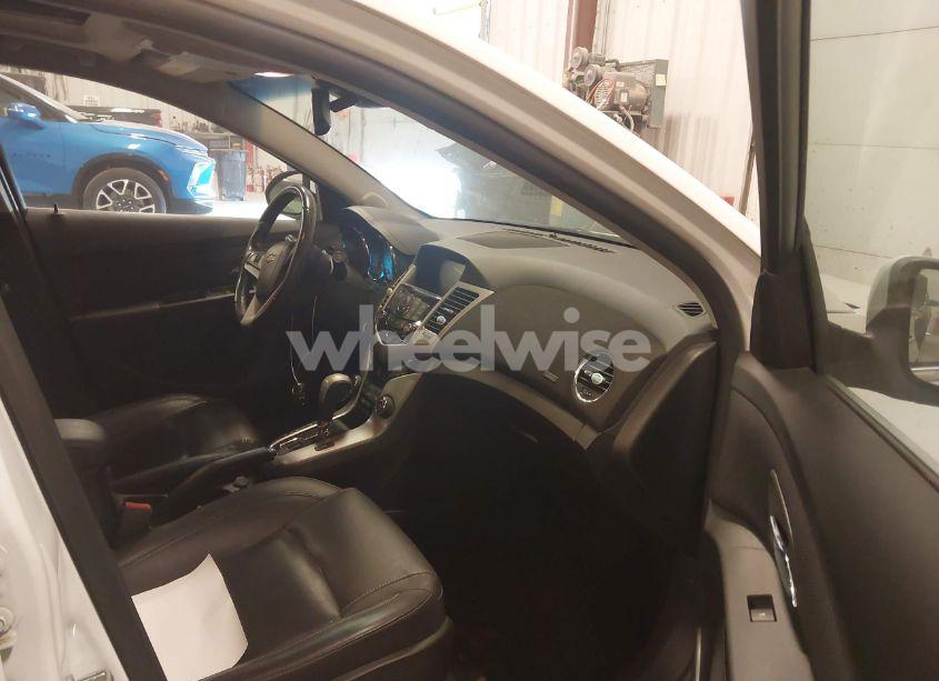 Photo 5 of 2015 Chevrolet Cruze LTZ (VIN 1G1PG5SB2F7183822)