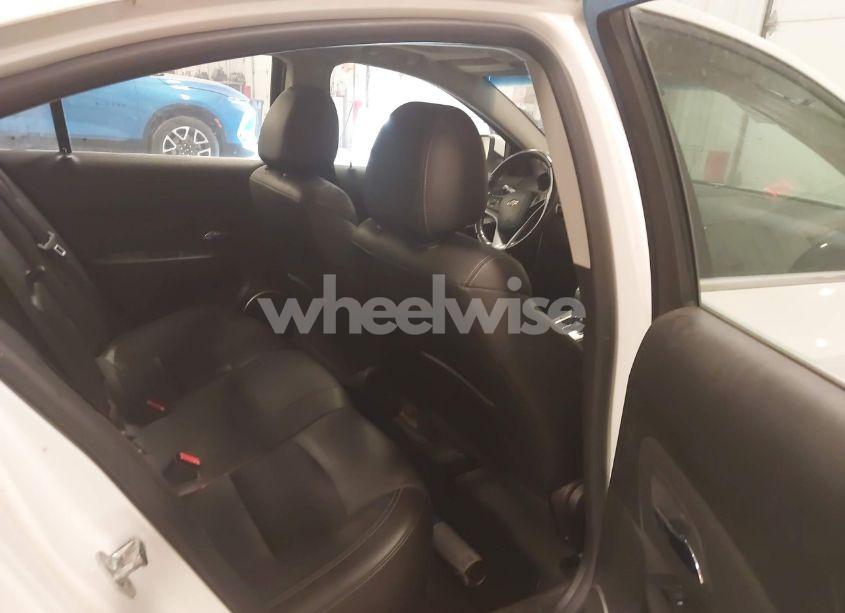 Photo 8 of 2015 Chevrolet Cruze LTZ (VIN 1G1PG5SB2F7183822)