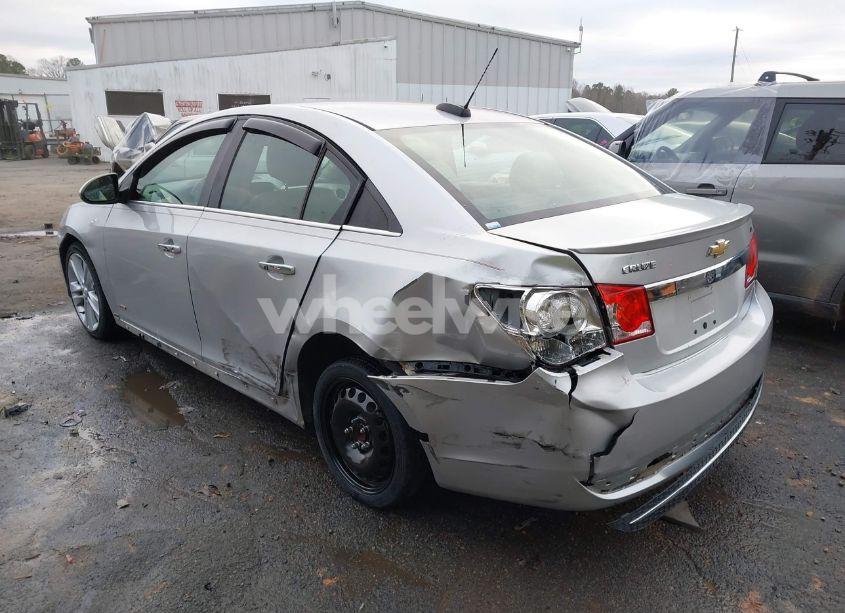 Photo 3 of 2015 Chevrolet Cruze LTZ (VIN 1G1PG5SB2F7209299)
