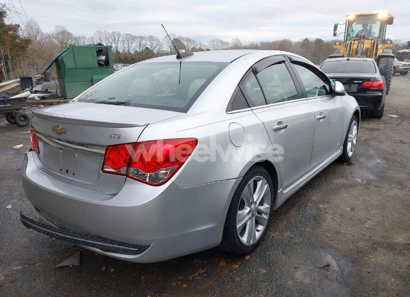 Photo 4 of 2015 Chevrolet Cruze LTZ (VIN 1G1PG5SB2F7209299)