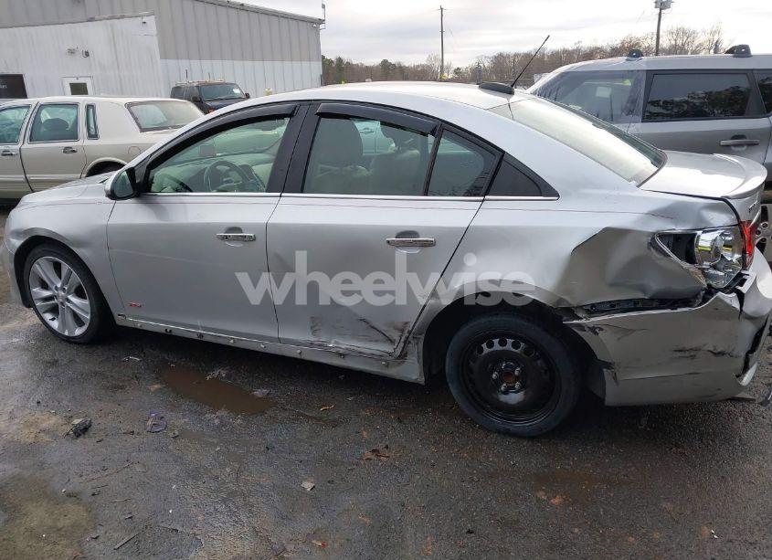 Photo 6 of 2015 Chevrolet Cruze LTZ (VIN 1G1PG5SB2F7209299)