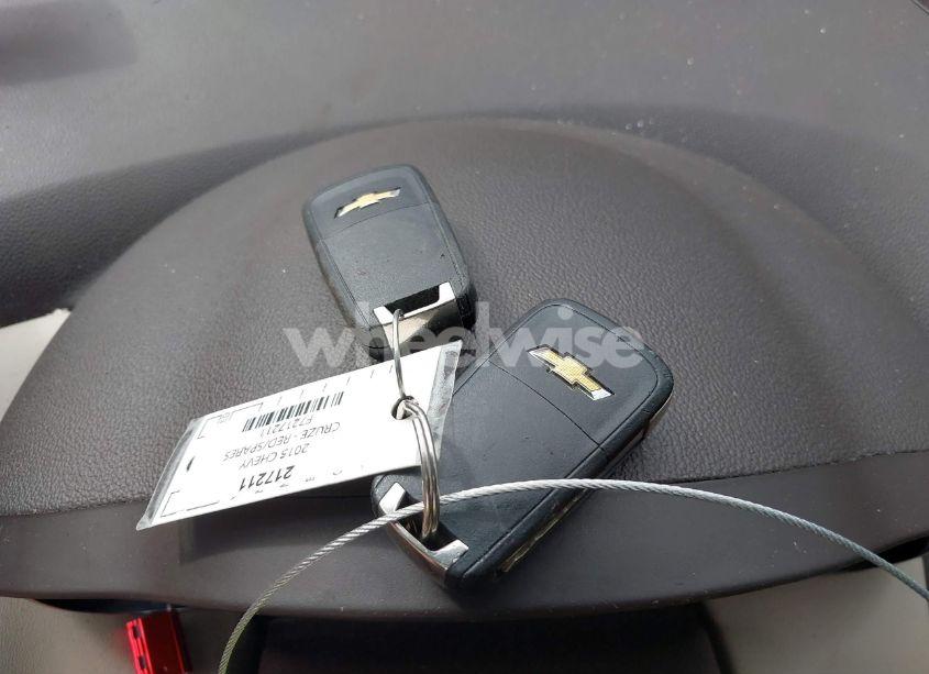 Photo 11 of 2015 Chevrolet Cruze LTZ (VIN 1G1PG5SB2F7217211)