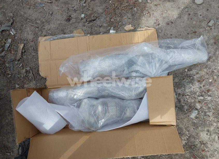 Photo 12 of 2015 Chevrolet Cruze LTZ (VIN 1G1PG5SB2F7217211)