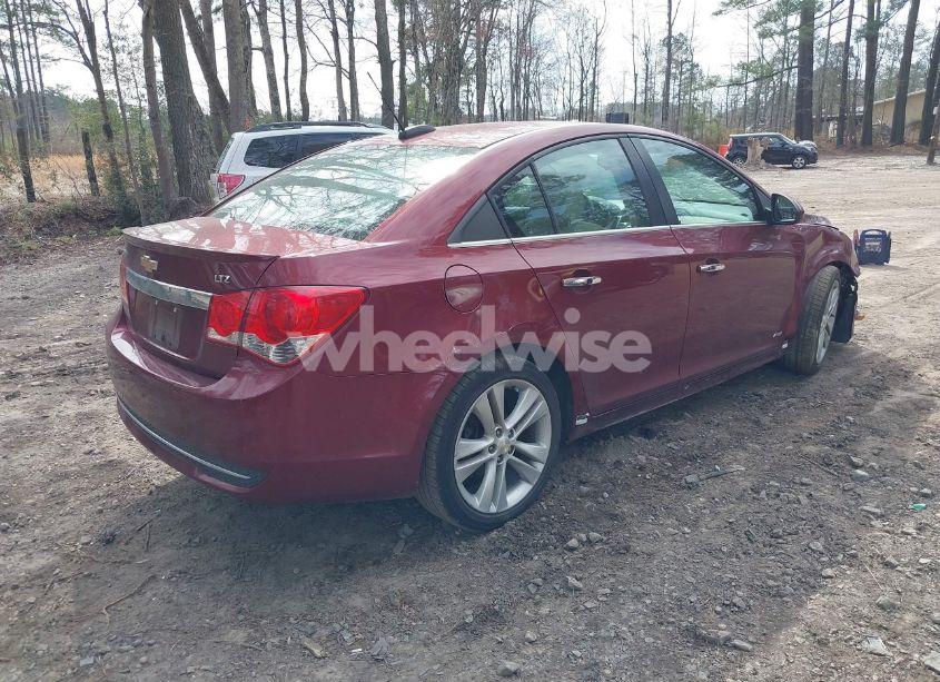 Photo 4 of 2015 Chevrolet Cruze LTZ (VIN 1G1PG5SB2F7217211)