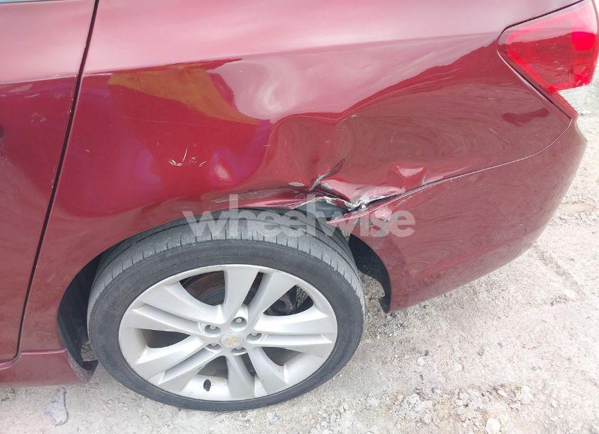 Photo 6 of 2015 Chevrolet Cruze LTZ (VIN 1G1PG5SB2F7240083)