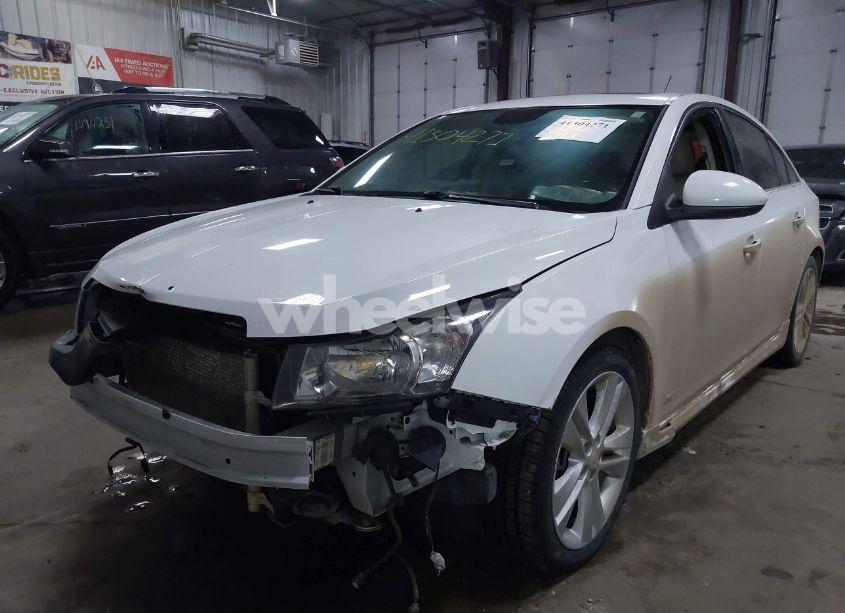 Photo 2 of 2015 Chevrolet Cruze LTZ (VIN 1G1PG5SB2F7240987)