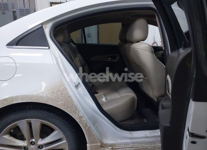 Photo 8 of 2015 Chevrolet Cruze LTZ (VIN 1G1PG5SB2F7240987)