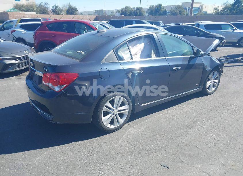 Photo 4 of 2015 Chevrolet Cruze LTZ (VIN 1G1PG5SB2F7253478)