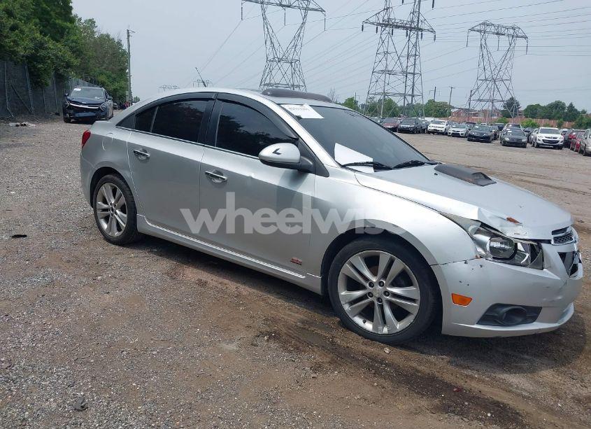 2014 Chevrolet Cruze LTZ (VIN 1G1PG5SB3E7265461) main photo