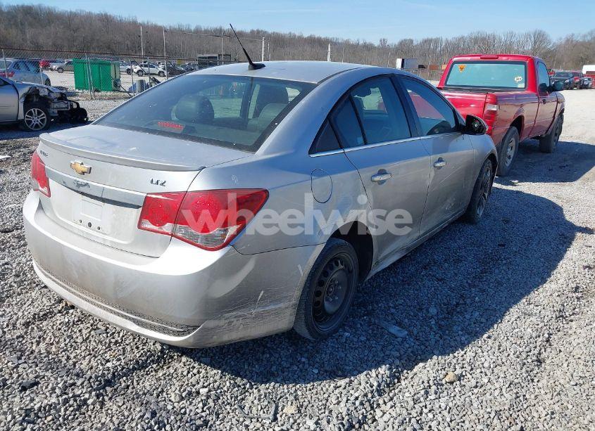 Photo 4 of 2014 Chevrolet Cruze LTZ (VIN 1G1PG5SB3E7371022)