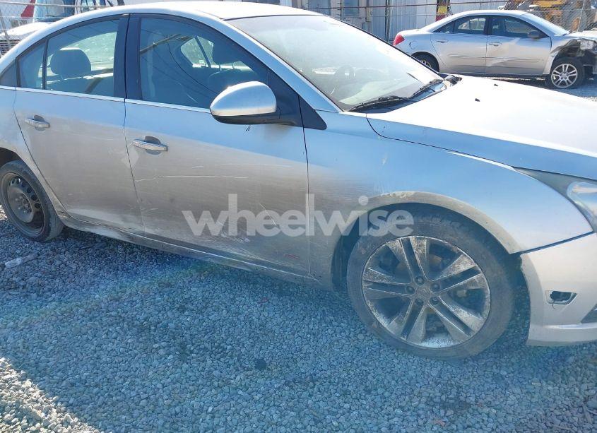 Photo 6 of 2014 Chevrolet Cruze LTZ (VIN 1G1PG5SB3E7371022)