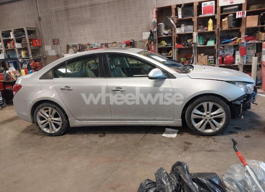 Photo 13 of 2014 Chevrolet Cruze LTZ (VIN 1G1PG5SB3E7385616)