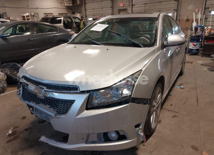 Photo 2 of 2014 Chevrolet Cruze LTZ (VIN 1G1PG5SB3E7385616)