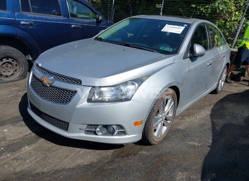 Photo 2 of 2014 Chevrolet Cruze LTZ (VIN 1G1PG5SB3E7487305)