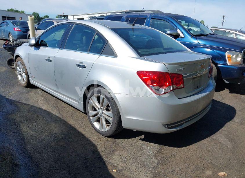 Photo 3 of 2014 Chevrolet Cruze LTZ (VIN 1G1PG5SB3E7487305)