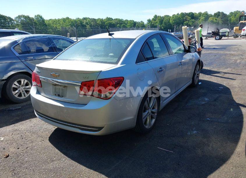 Photo 4 of 2014 Chevrolet Cruze LTZ (VIN 1G1PG5SB3E7487305)