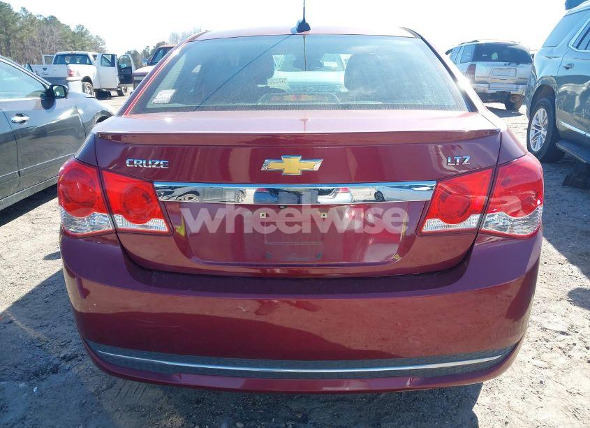 Photo 16 of 2015 Chevrolet Cruze LTZ (VIN 1G1PG5SB3F7135987)