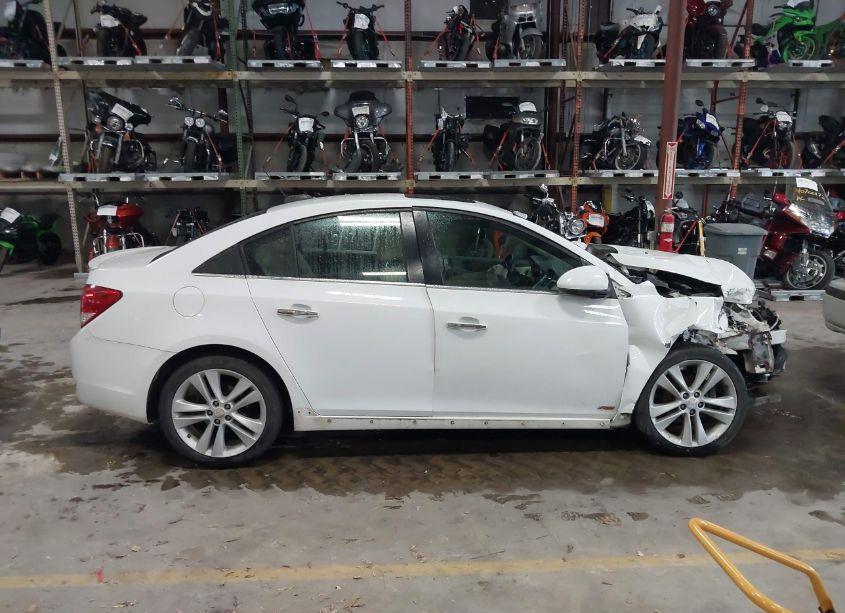 Photo 14 of 2015 Chevrolet Cruze LTZ (VIN 1G1PG5SB3F7211062)